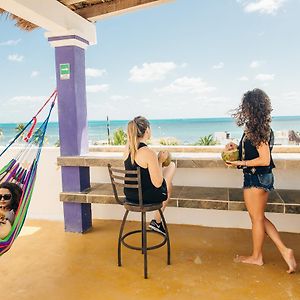 The Mermaid Hostel Beach (Adults Only)